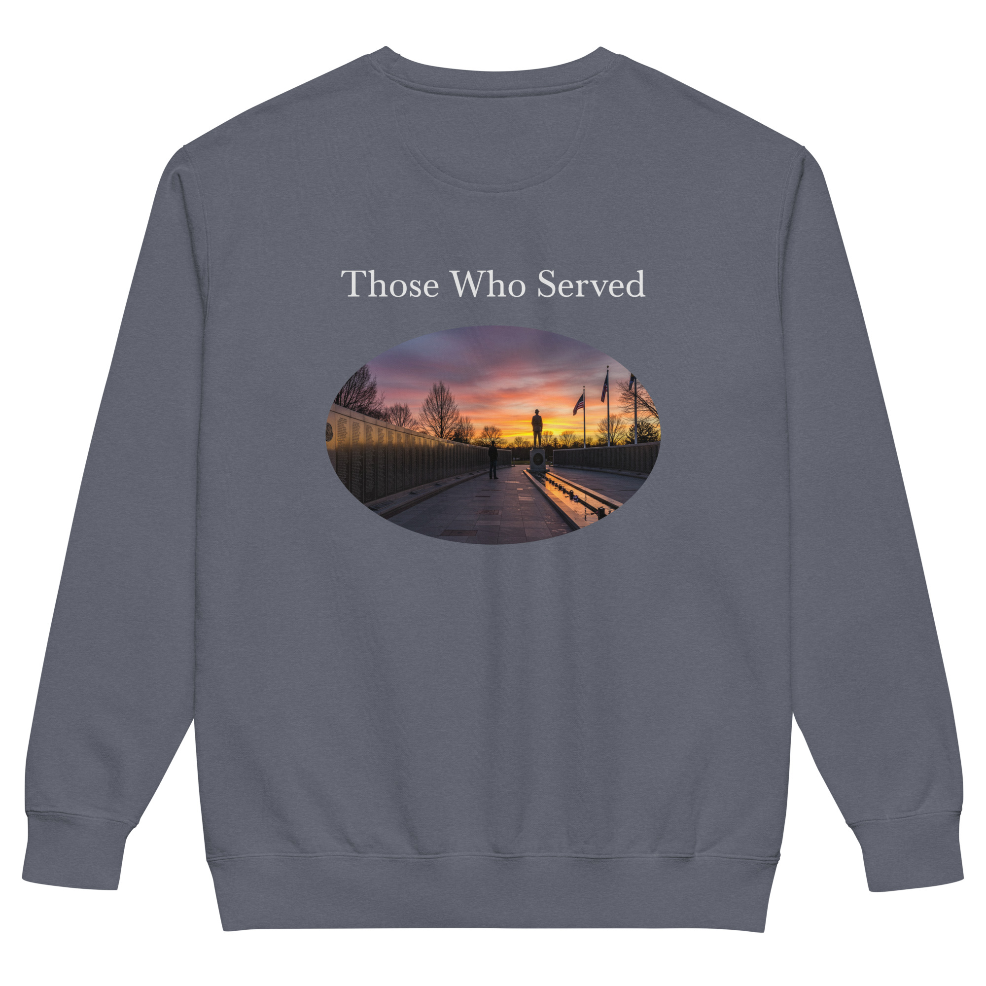 Unisex garment-dyed sweatshirt - Image 5