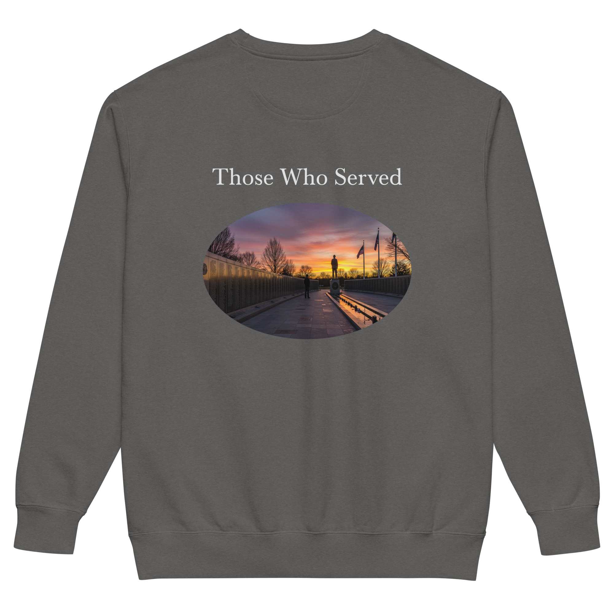 Unisex garment-dyed sweatshirt - Image 3